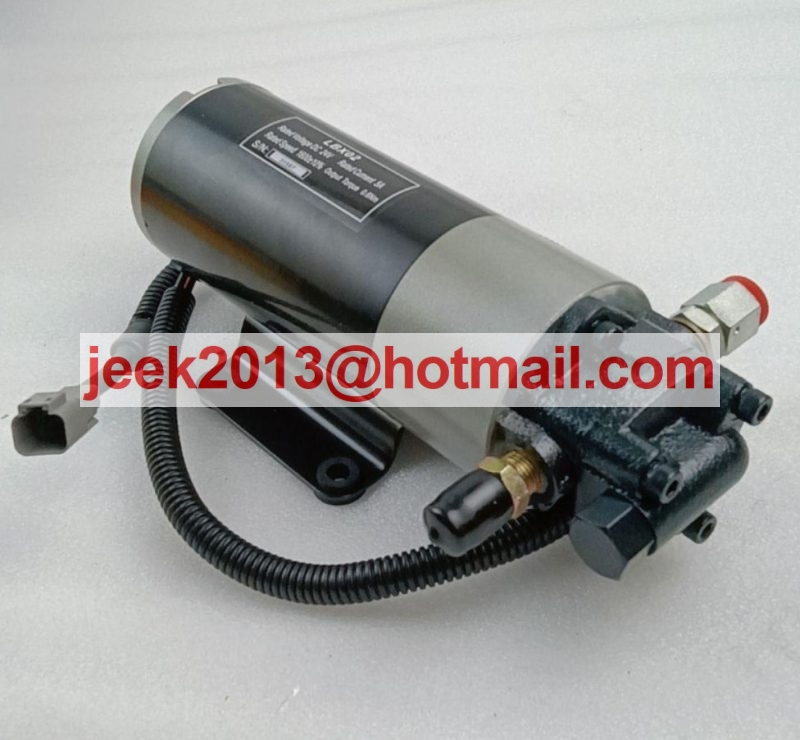 LBX02 803089898 WATER PUMP FOR XCMG ROAD ROLLER PAVER