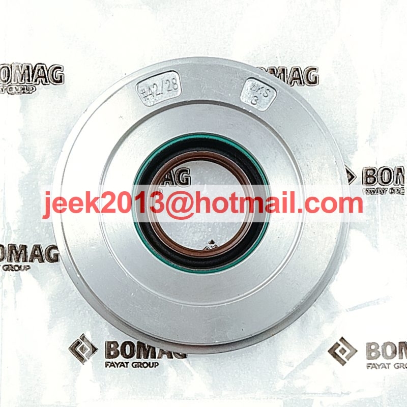 5817203 SEAL RETAINER FOR BOMAG BW211D-40 ROLLERS