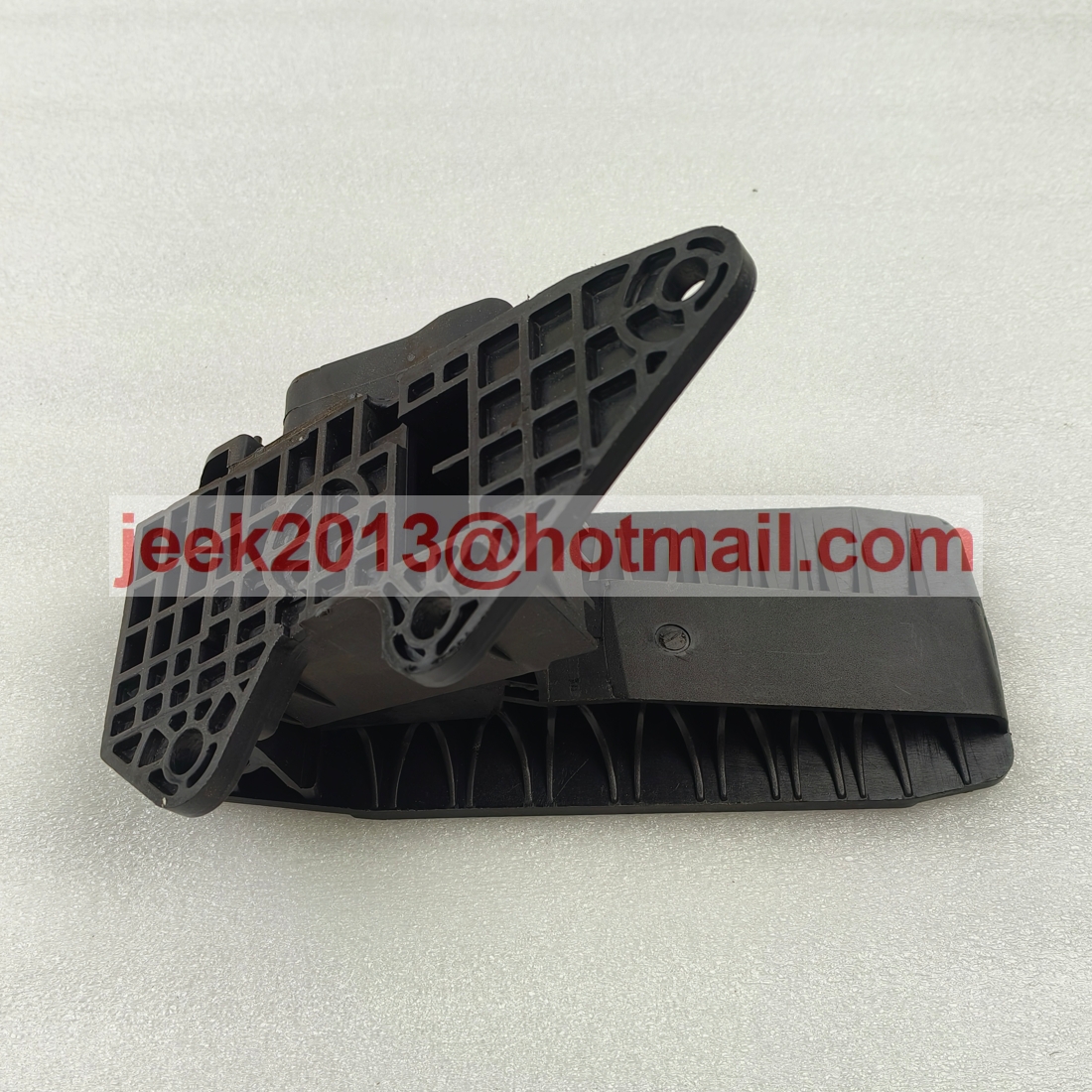 803801017 ELECTRONIC THROTTLE PEDAL FOR XCMG LW180KV WHEEL LOADER 803800582