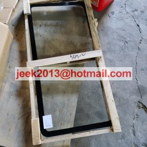 88409018 LEFT DOOR GLASSES FOR BOMAG ROLLER